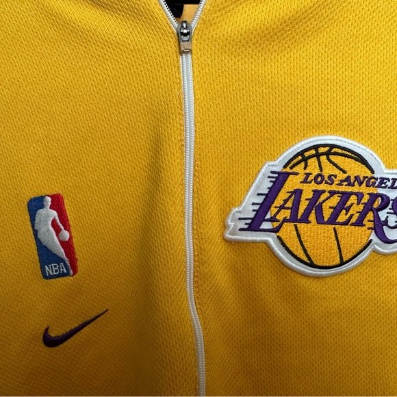 Lakers vintage warm up jersey in a size L brand new - Picture 5 of 6